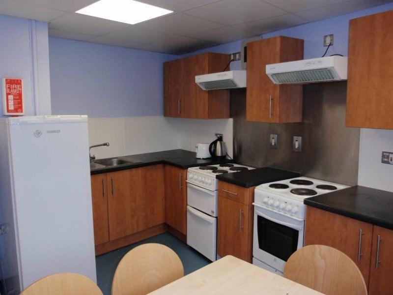 Apartment Ifor Evans Hall, Camden *