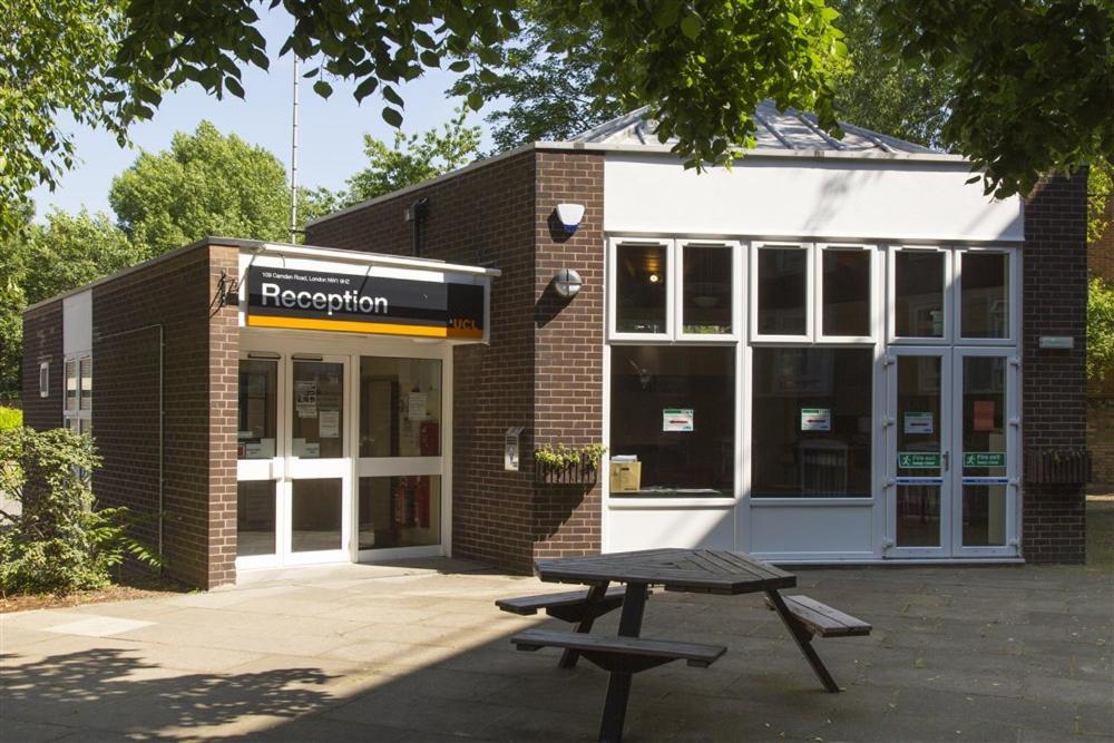 Apartment Ifor Evans Hall, Camden London